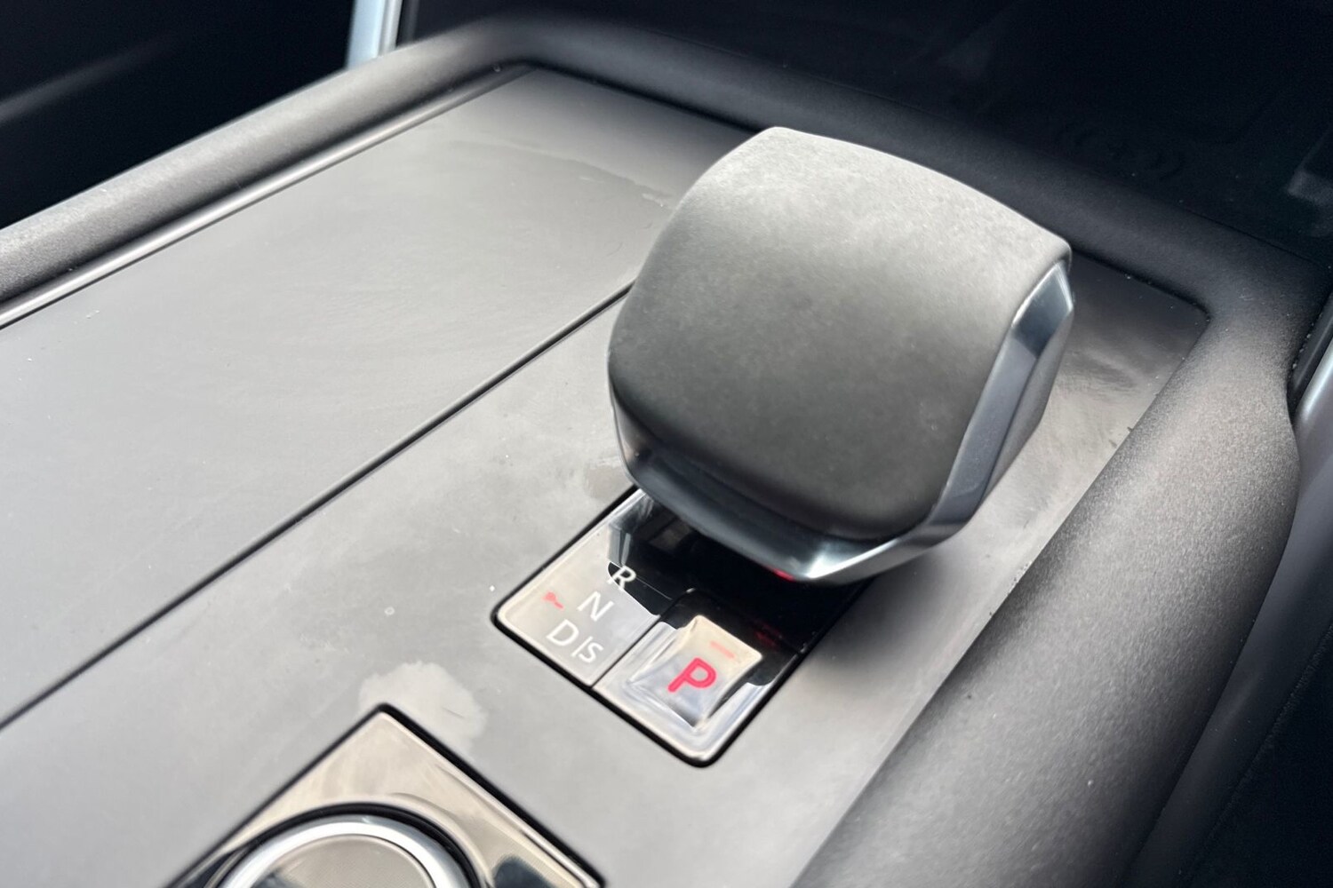 Used Land Rover Discovery 2024 for sale - 77128761: Photo 13