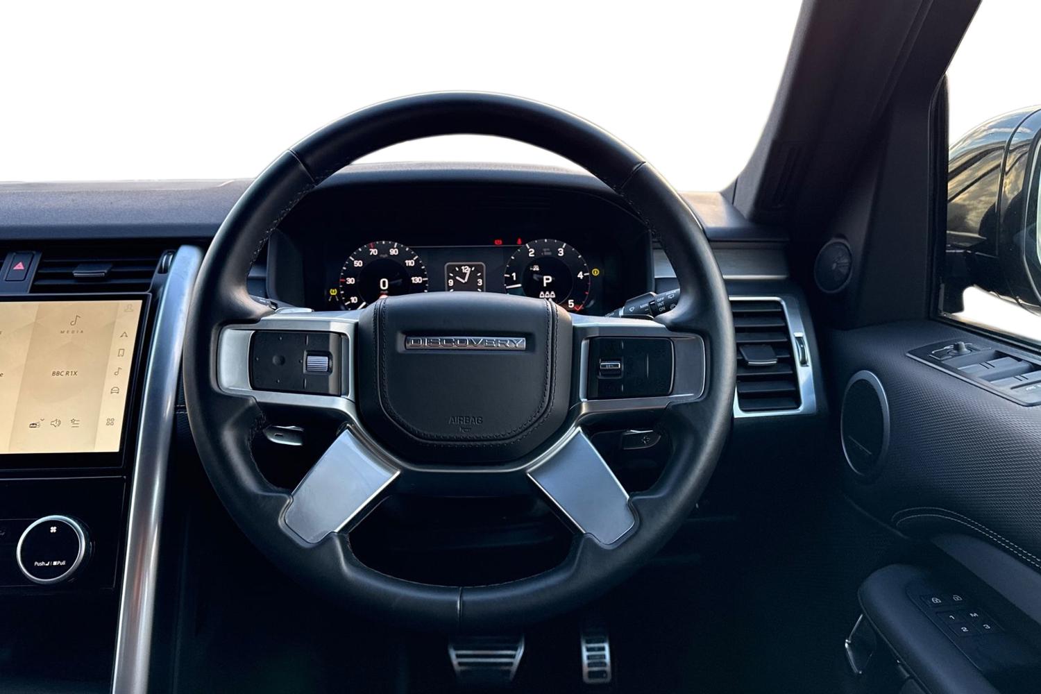 Used Land Rover Discovery 2024 for sale - 77128761: Photo 15