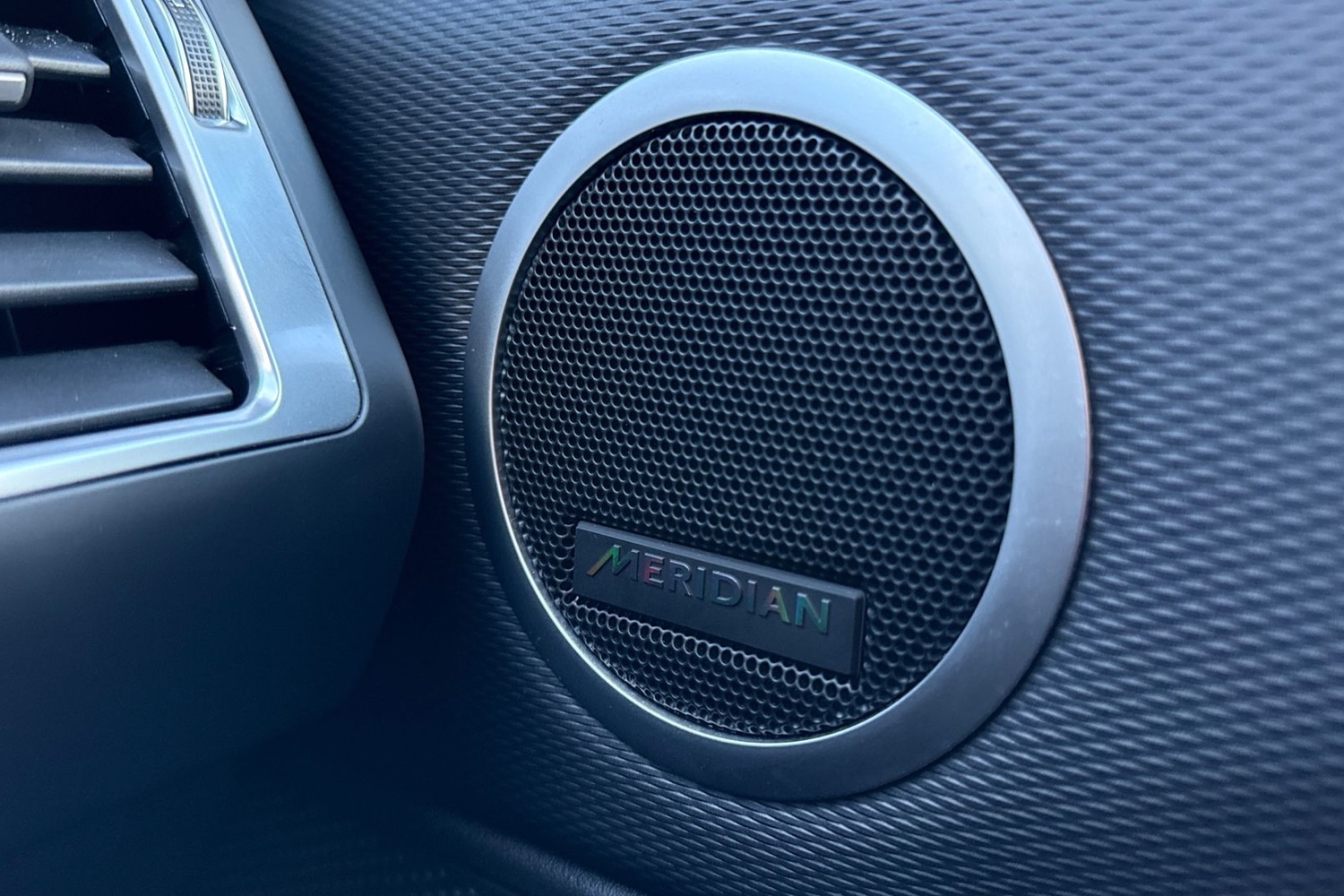 Used Land Rover Discovery 2024 for sale - 77128761: Photo 24