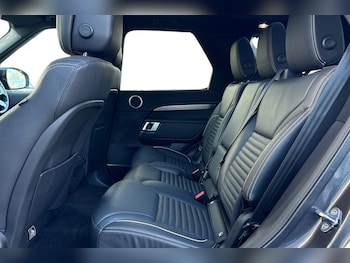 Used Land Rover Discovery 2024 for sale - 77128761: Photo