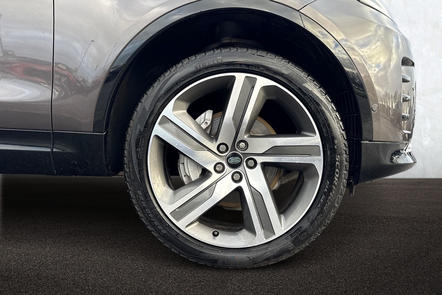 Used Land Rover Discovery 2024 for sale - 77128761: Photo 8