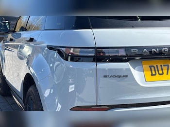 Used Land Rover Range Rover Evoque 2025 for sale - 77951856: Photo