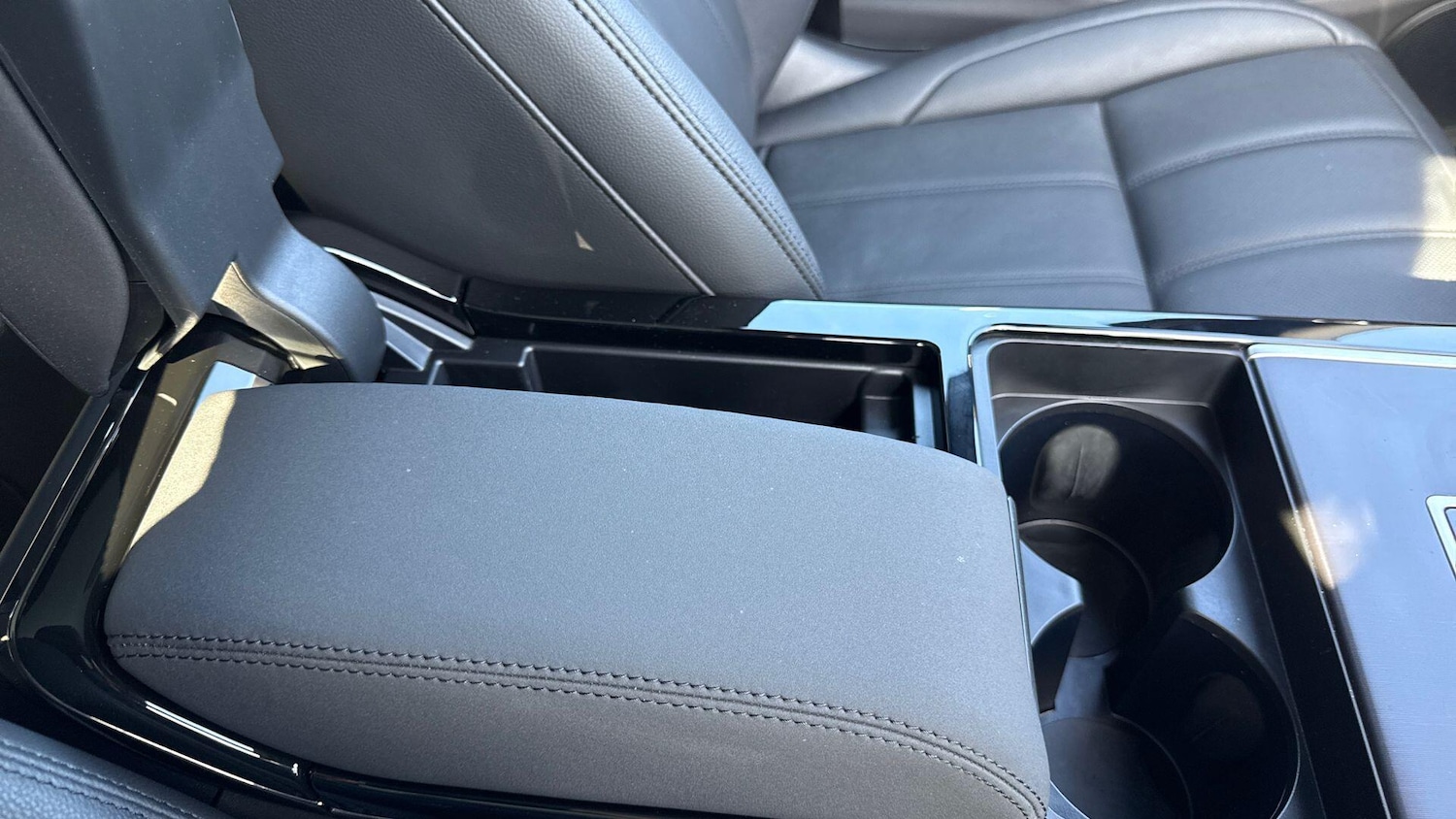 Used Land Rover Range Rover Evoque 2025 for sale - 77951856: Photo 9