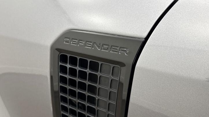 Used Land Rover Defender 2023 for sale - 77368569: Photo 19