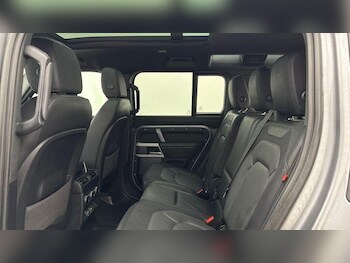 Used Land Rover Defender 110 2023 for sale - 77368569: Photo