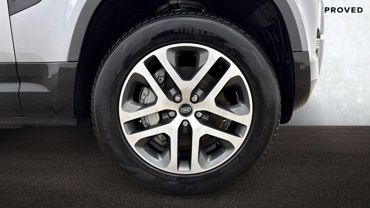 Used Land Rover Defender 2023 for sale - 77368569: Photo 8