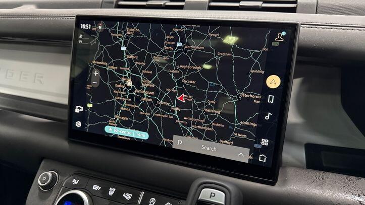 Used Land Rover Defender 2025 for sale - 77654235: Photo 11