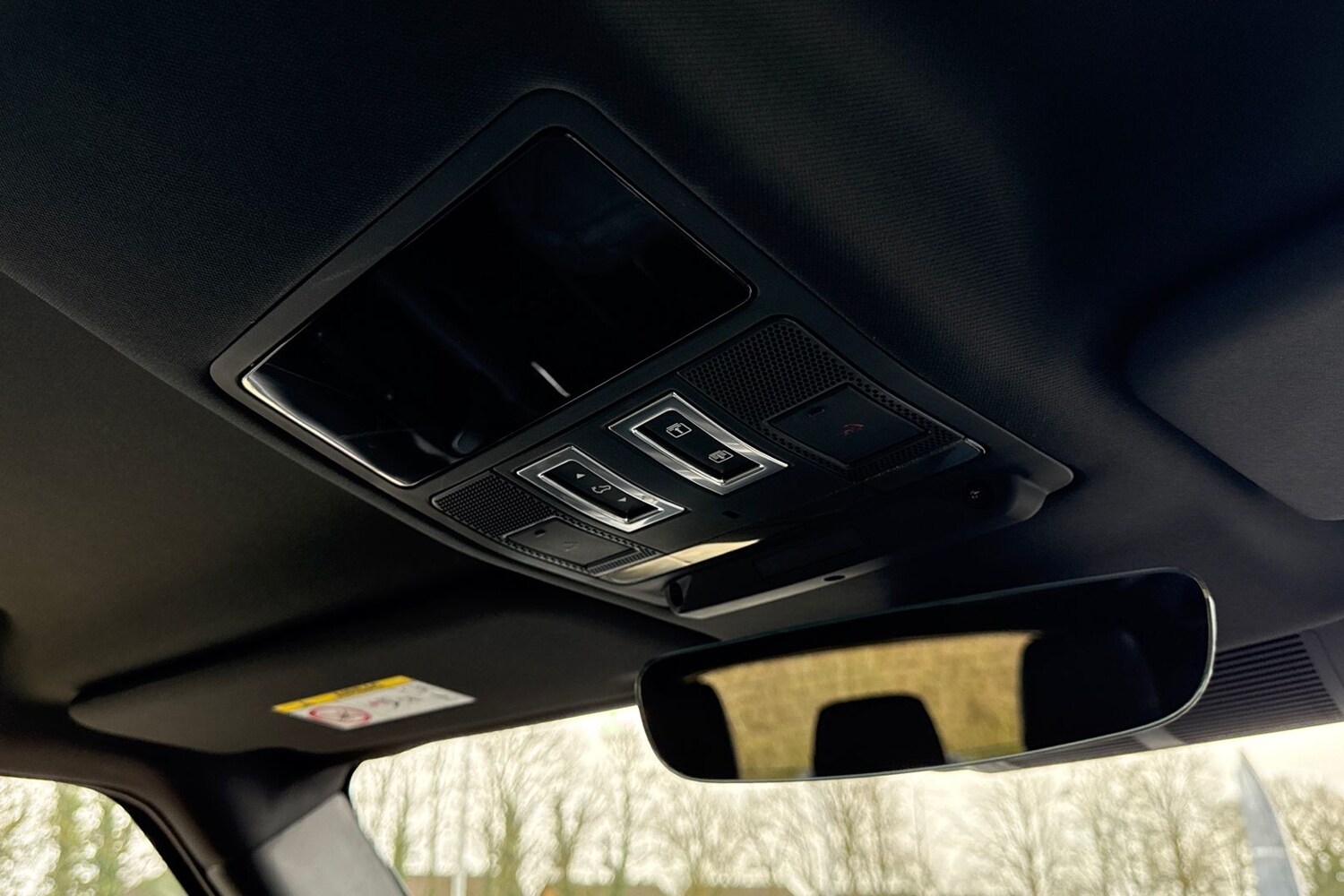 Used Land Rover Defender 90 2025 for sale - 77654235: Photo 24