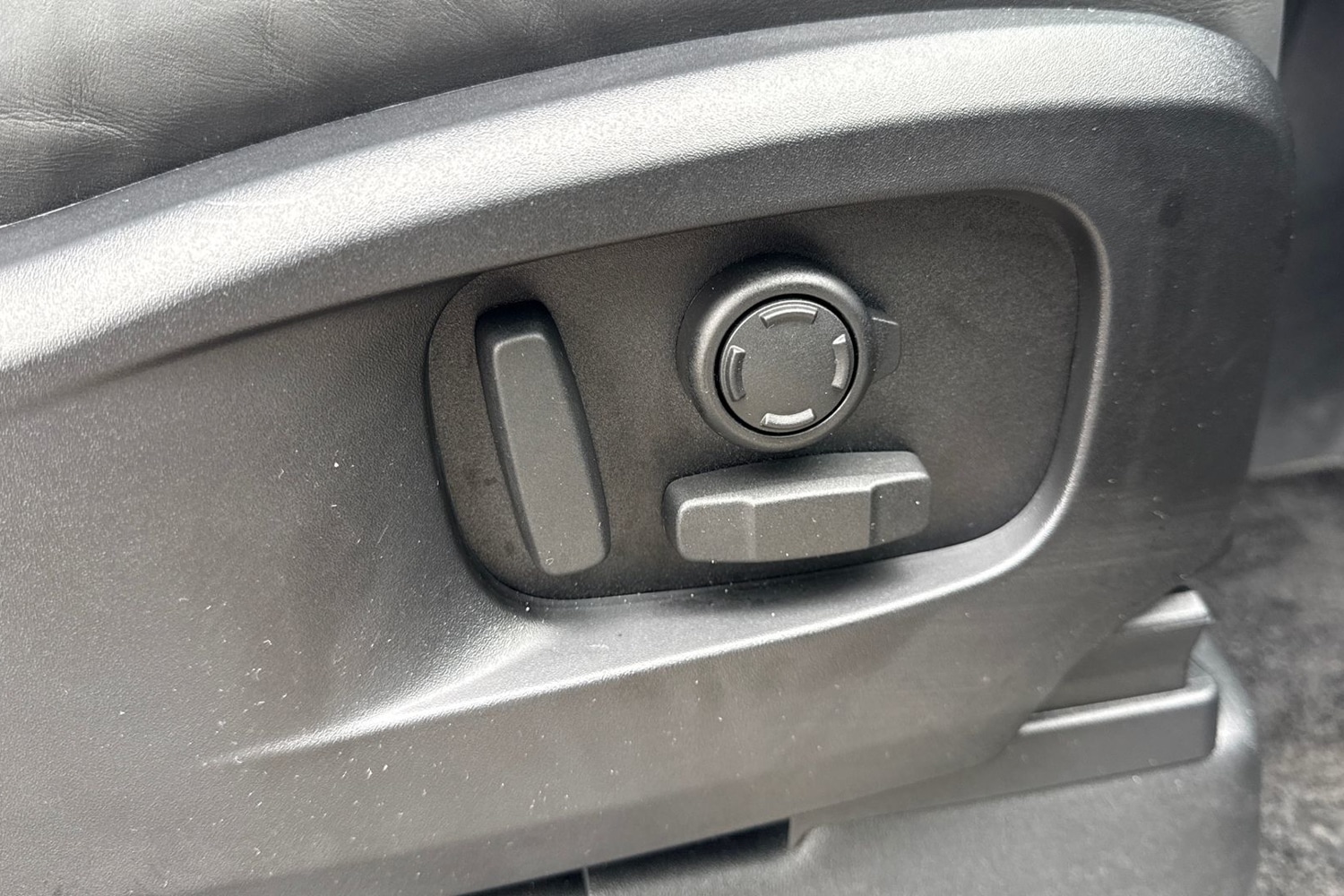 Used Land Rover Defender 90 2025 for sale - 77654235: Photo 35