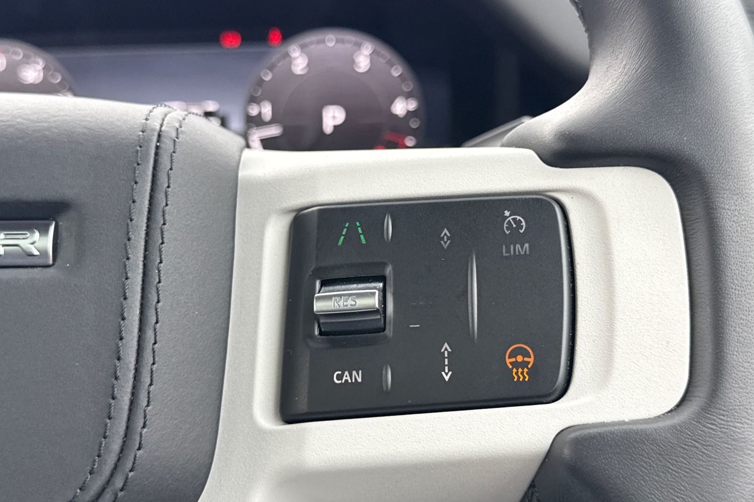 Used Land Rover Defender 90 2025 for sale - 77654235: Photo 47