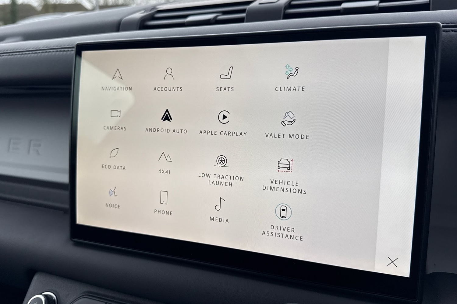 Used Land Rover Defender 90 2025 for sale - 77654235: Photo 49