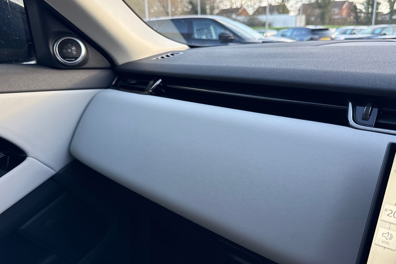 Used Land Rover Range Rover Evoque 2024 for sale - 76896200: Photo 49