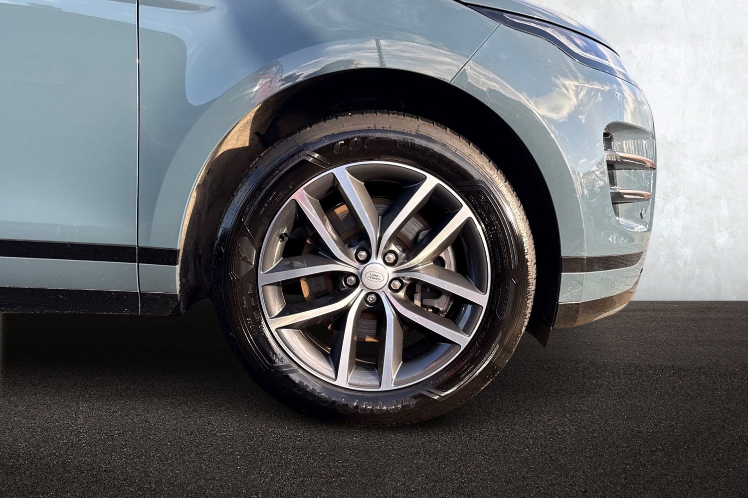 Used Land Rover Range Rover Evoque 2024 for sale - 76896200: Photo 9