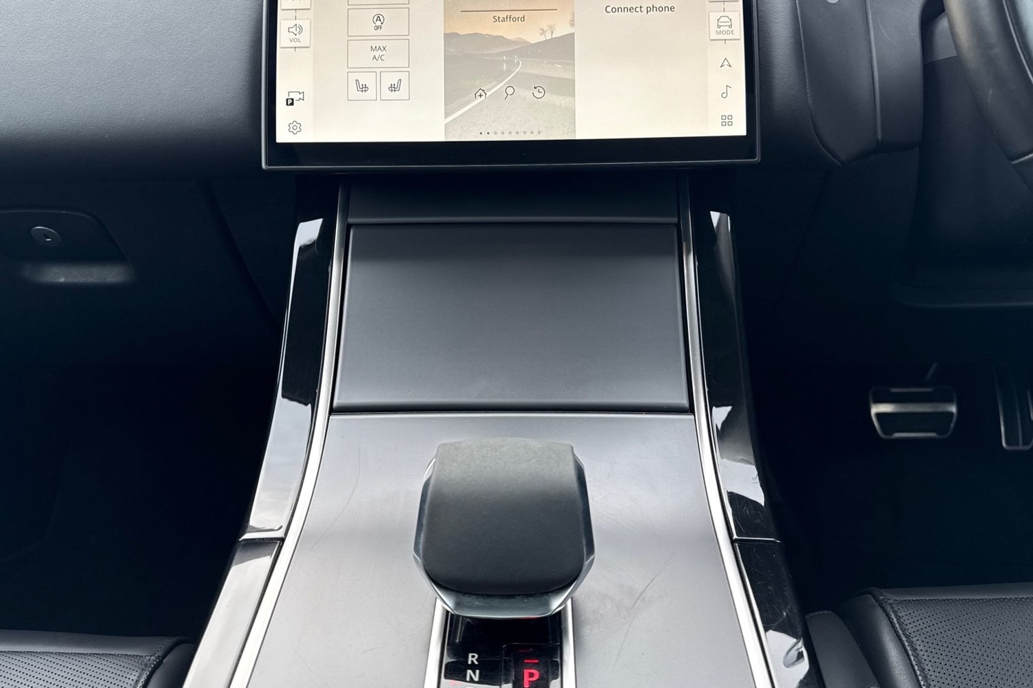 Used Land Rover Range Rover Velar 2023 for sale - 76836363: Photo 14