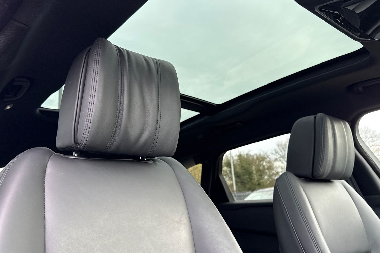 Used Land Rover Range Rover Velar 2023 for sale - 76836363: Photo 21