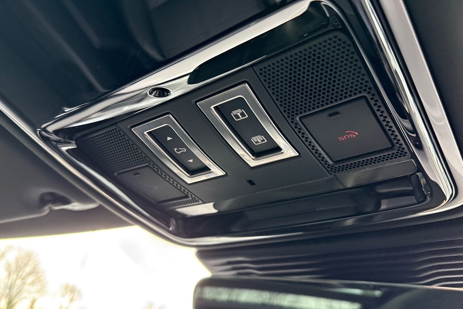 Used Land Rover Range Rover Velar 2023 for sale - 76836363: Photo 23