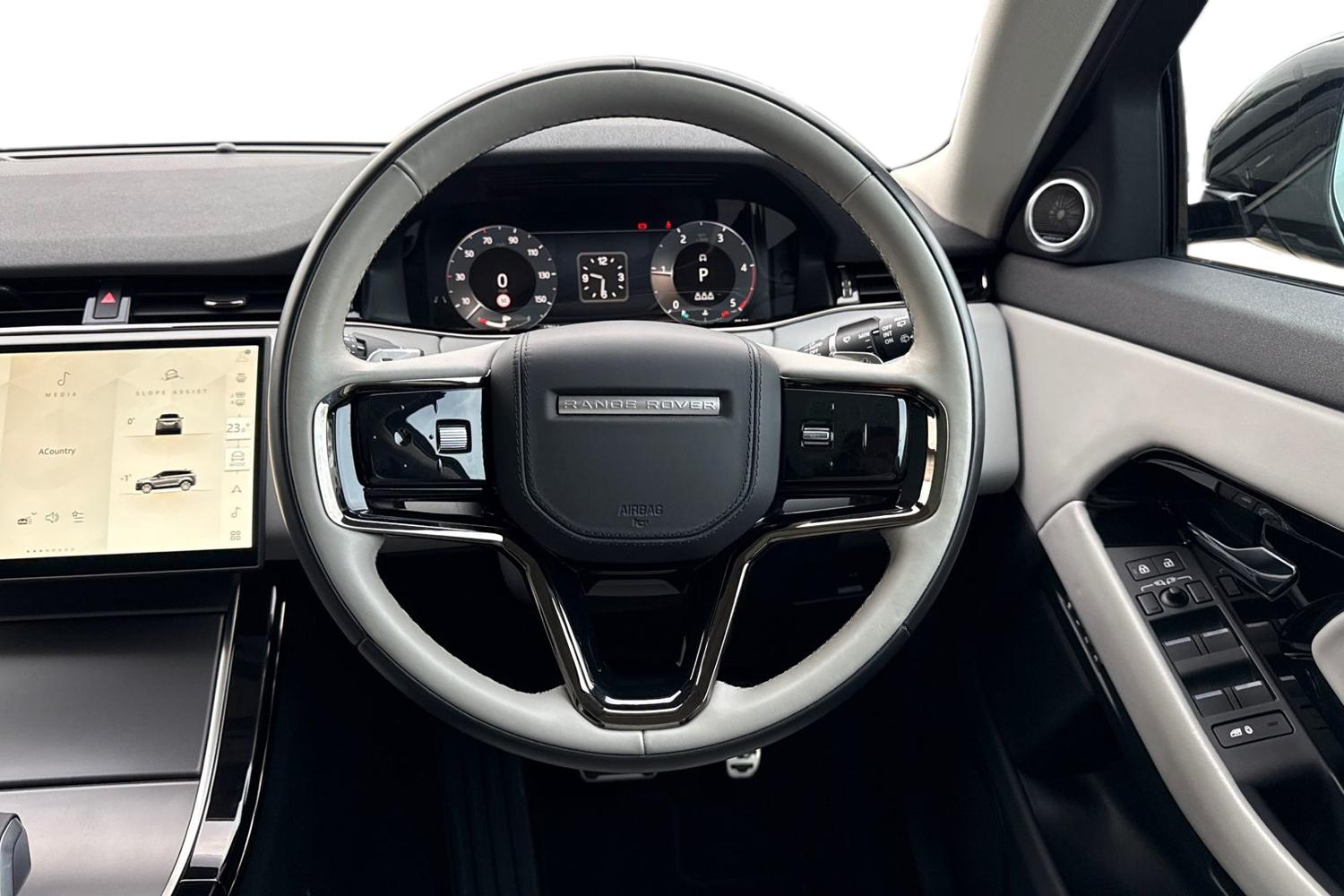 Used Land Rover Range Rover Evoque 2024 for sale - 76961631: Photo 15