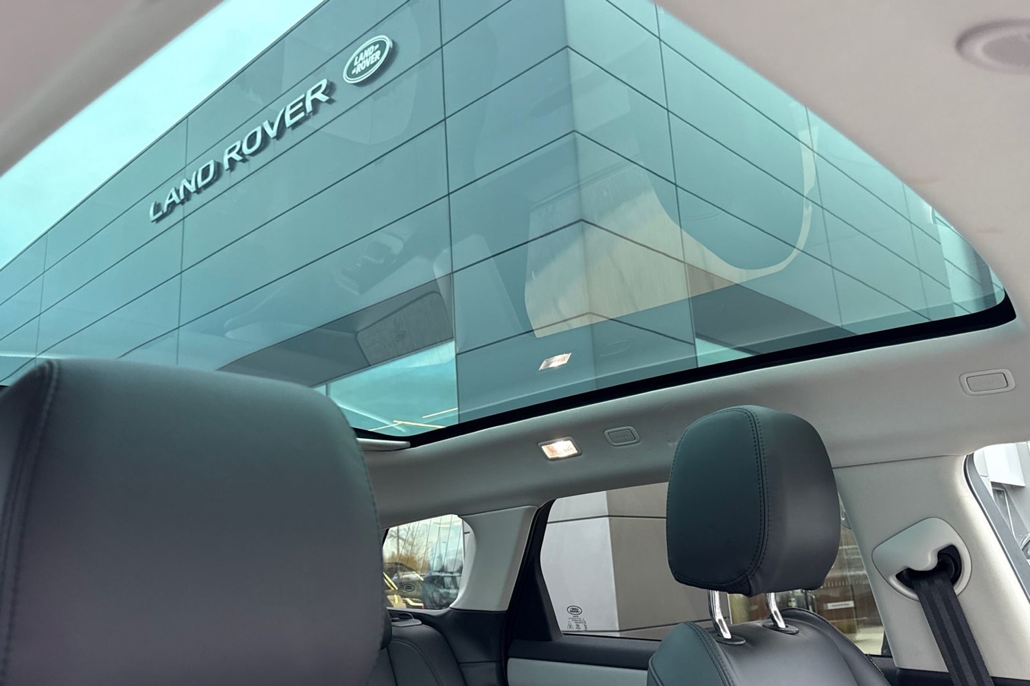 Used Land Rover Range Rover Evoque 2024 for sale - 76961631: Photo 31