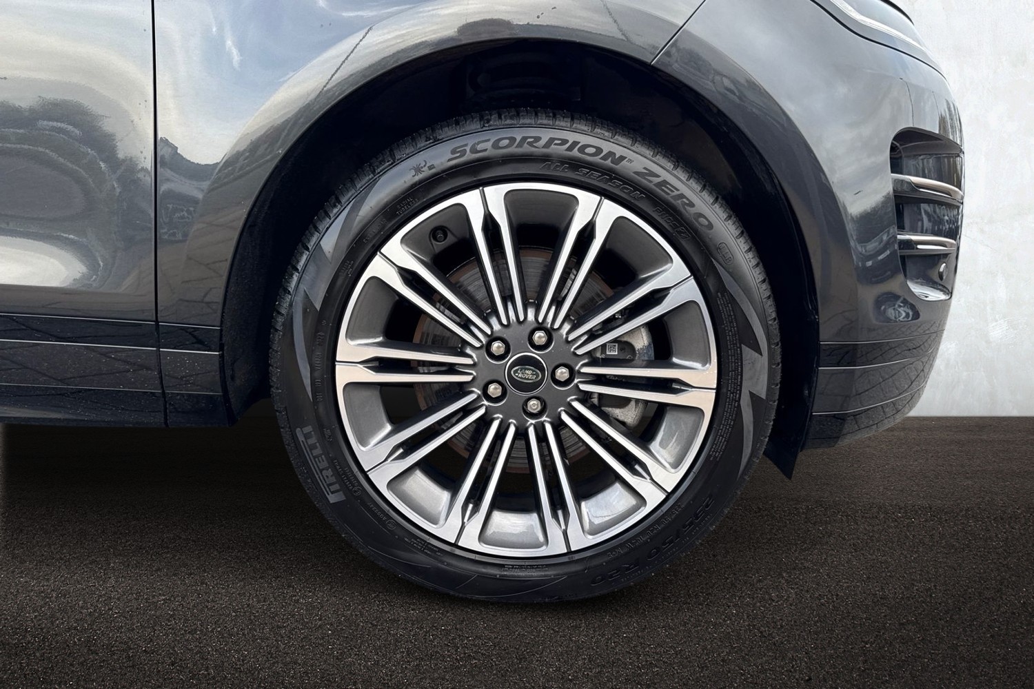 Used Land Rover Range Rover Evoque 2024 for sale - 76961631: Photo 8