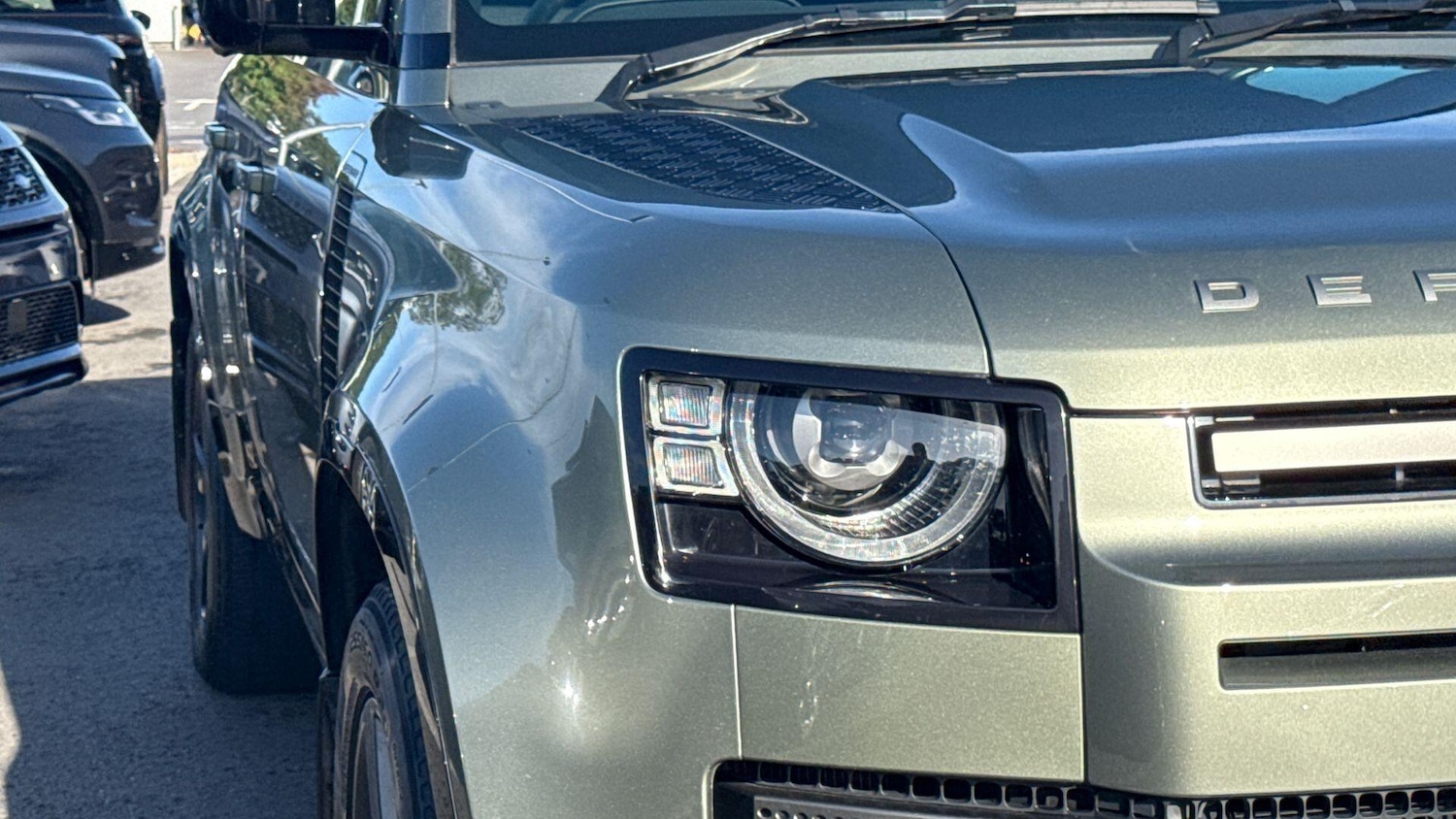 Used Land Rover Defender 2023 for sale - 76985238: Photo 18