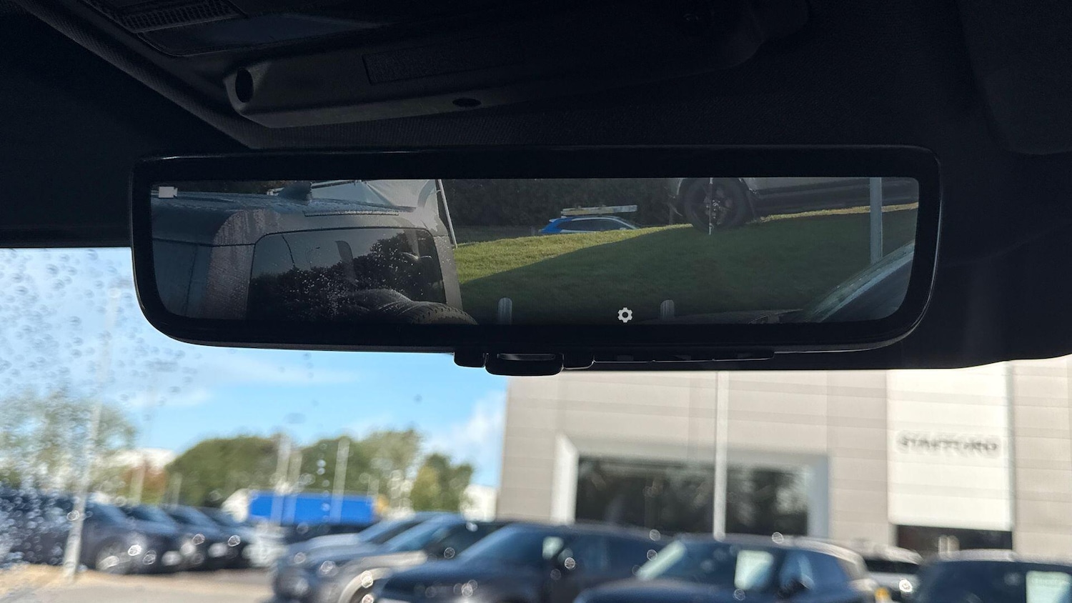 Used Land Rover Defender 2023 for sale - 76985238: Photo 32