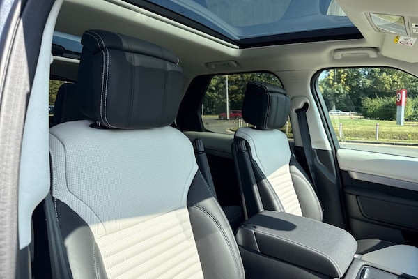 Used Land Rover Discovery 2025 for sale - 74764236: Photo 10
