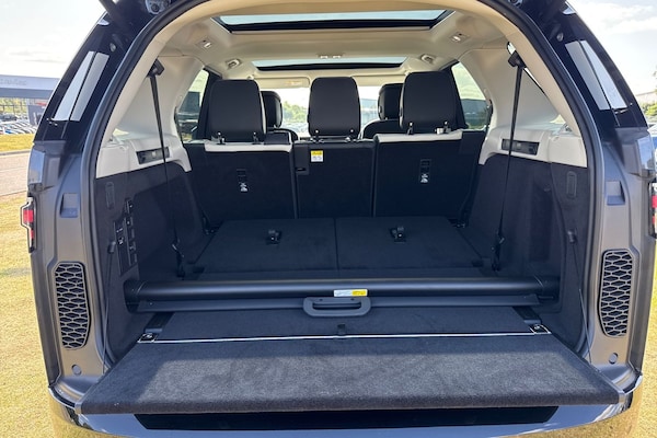 Used Land Rover Discovery 2025 for sale - 74764236: Photo 31