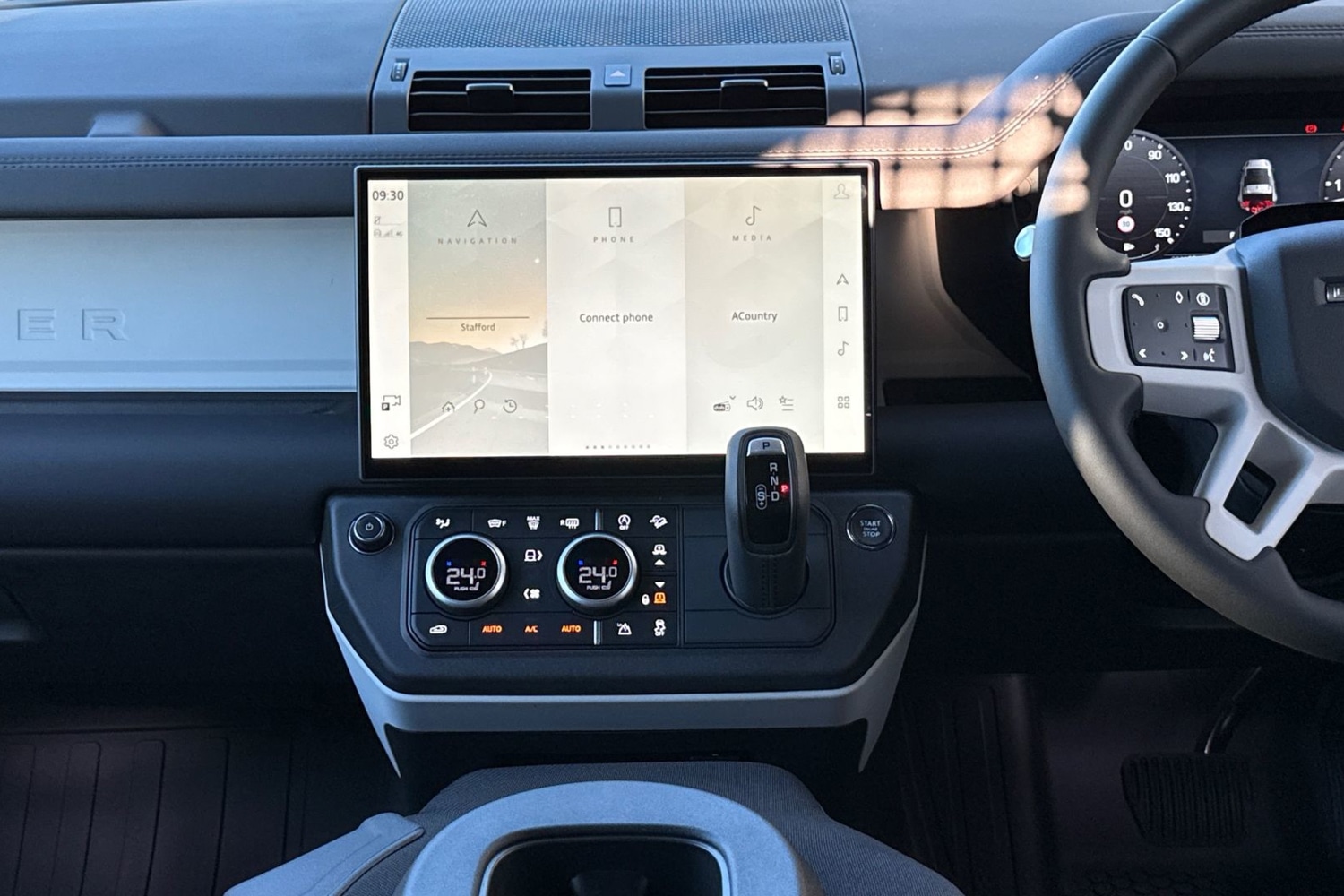 Used Land Rover Defender 2025 for sale - 76697651: Photo 15