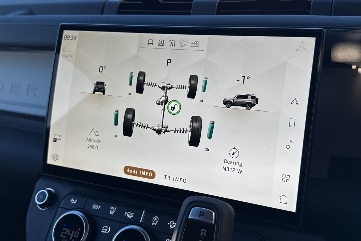 Used Land Rover Defender 2025 for sale - 76697651: Photo 43