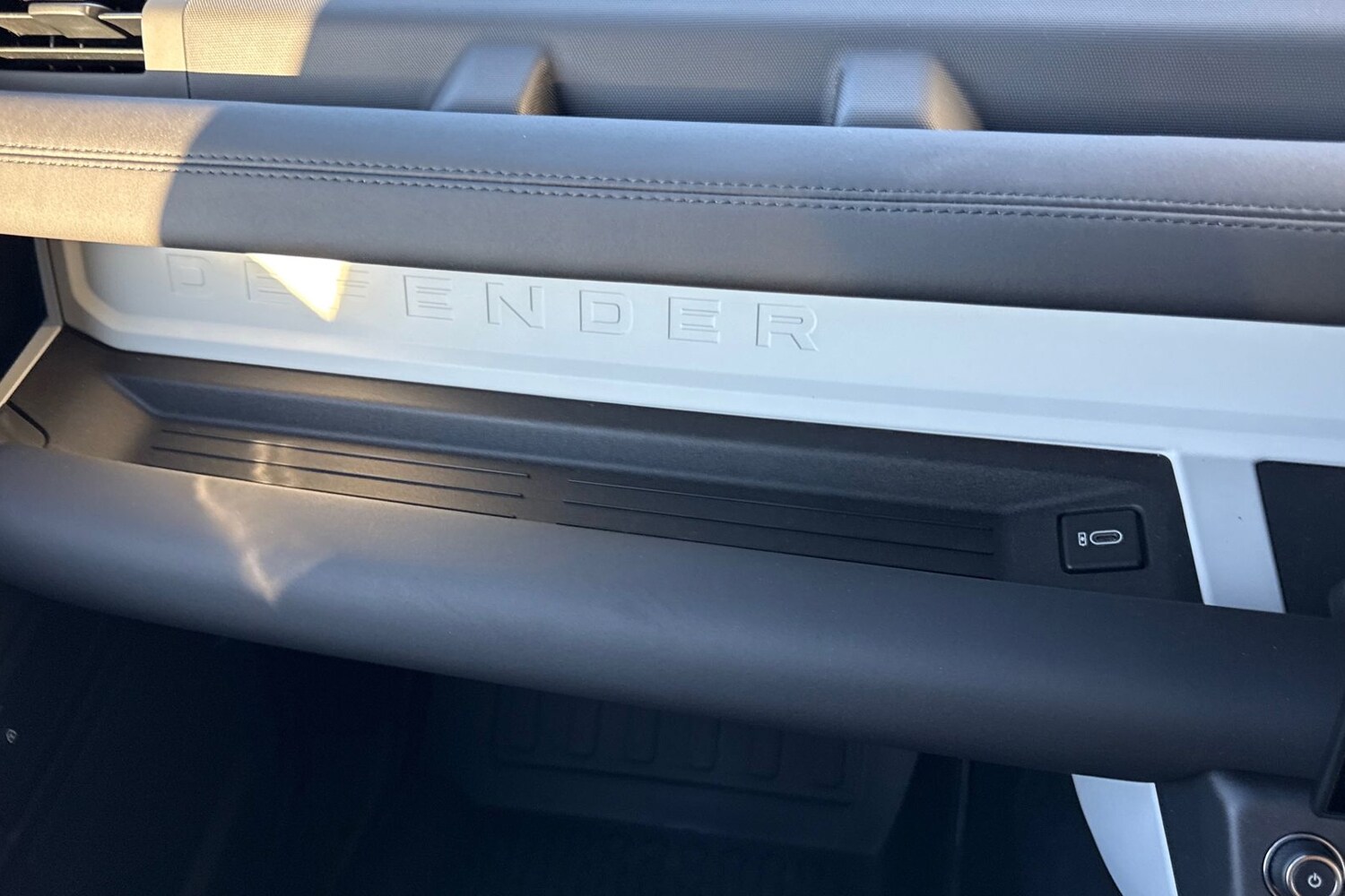 Used Land Rover Defender 2025 for sale - 76697651: Photo 47