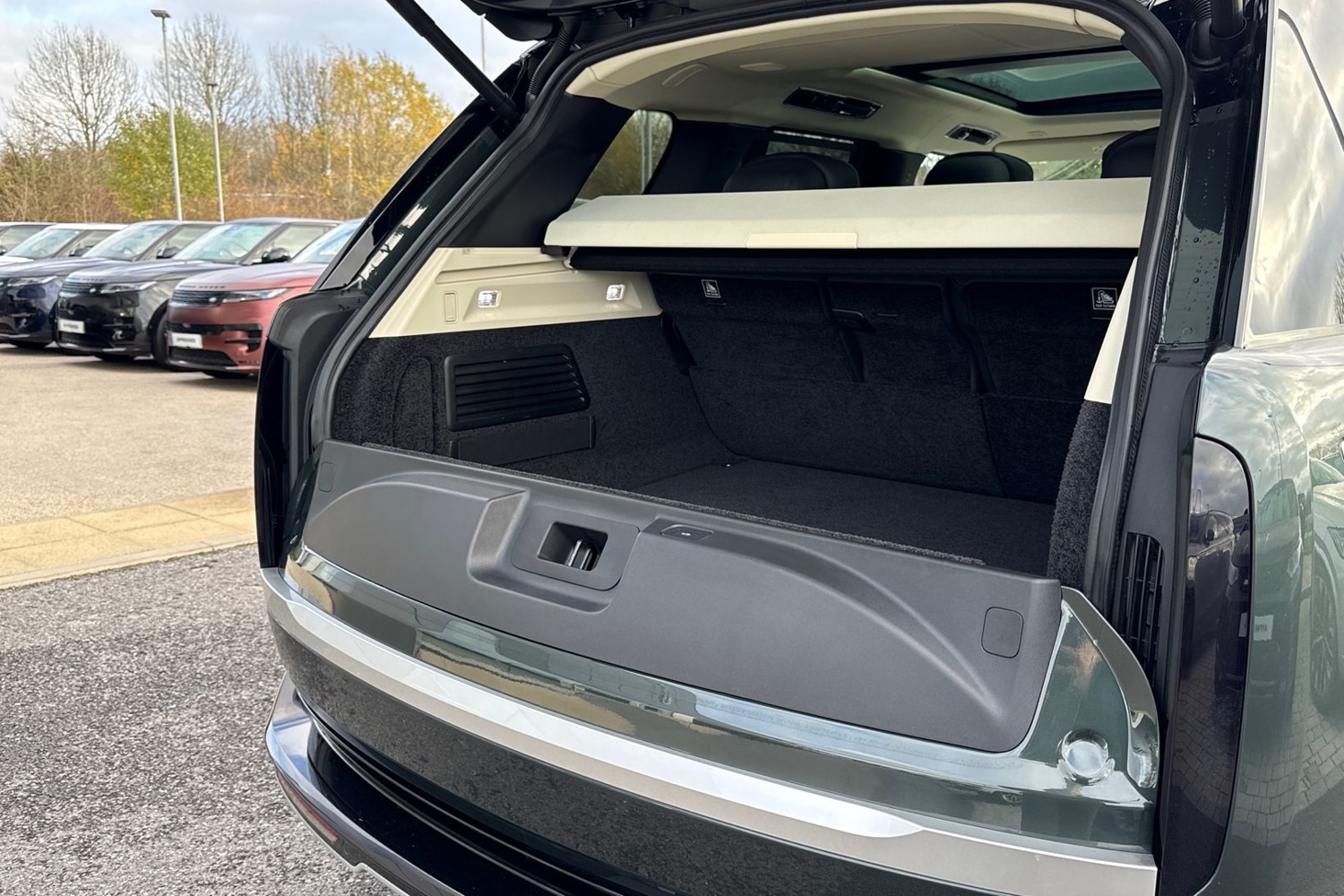 Used Land Rover Range Rover 2024 for sale - 76916333: Photo 32