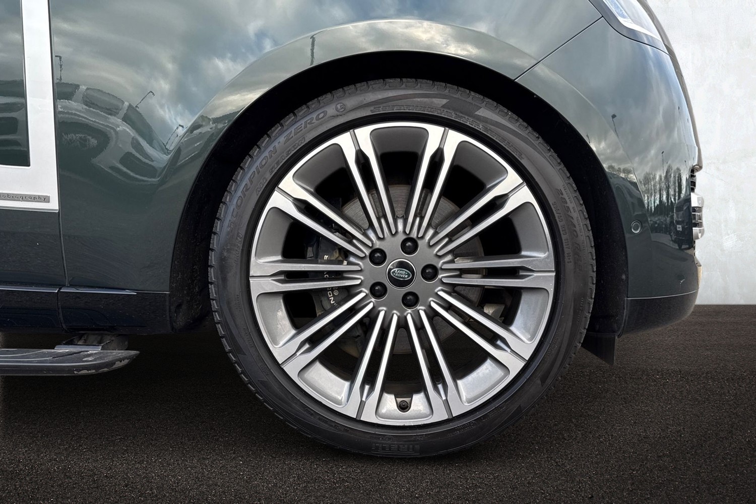 Used Land Rover Range Rover 2024 for sale - 76916333: Photo 9