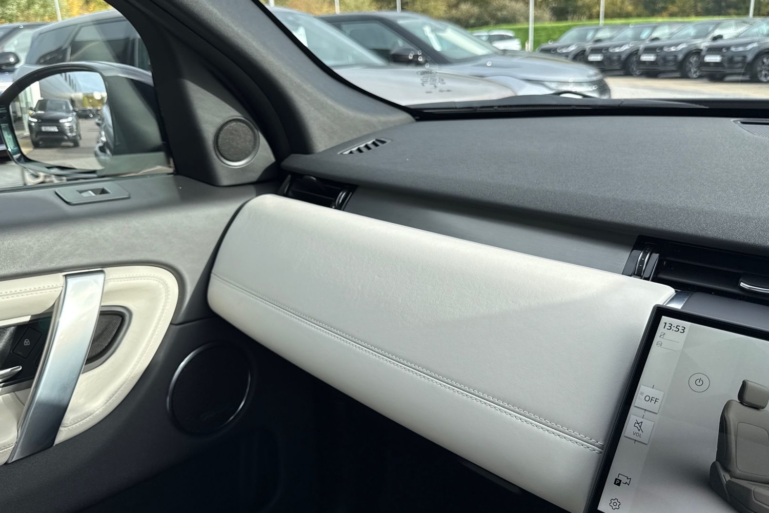 Used Land Rover Discovery Sport 2024 for sale - 76460946: Photo 47