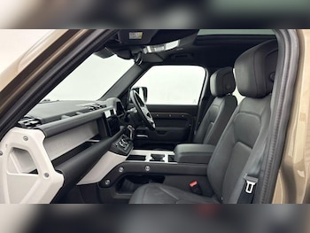 Used Land Rover Defender 2025 for sale - 78497545: Photo