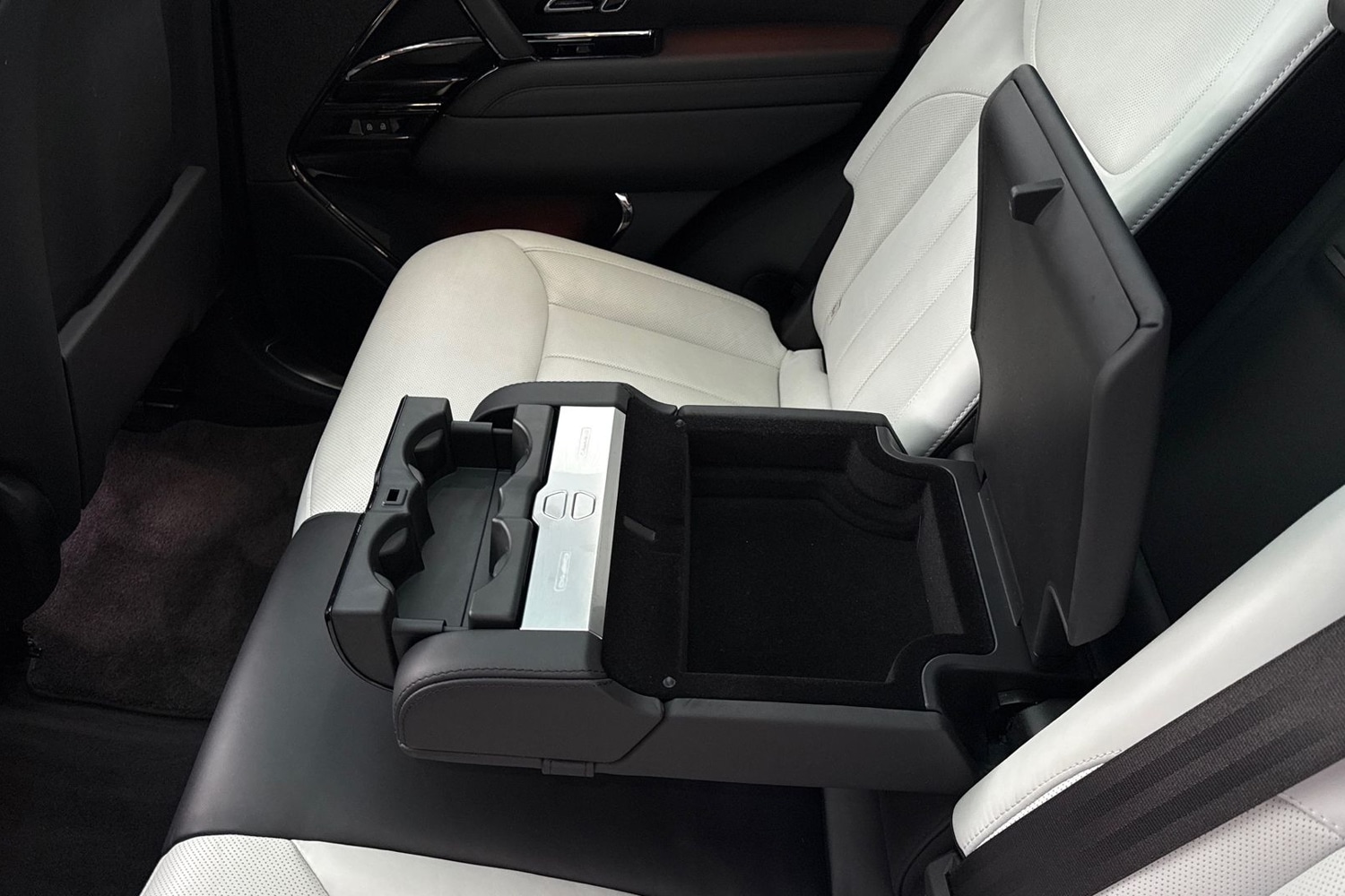 Used Land Rover Range Rover Sport 2023 for sale - 76985291: Photo 44