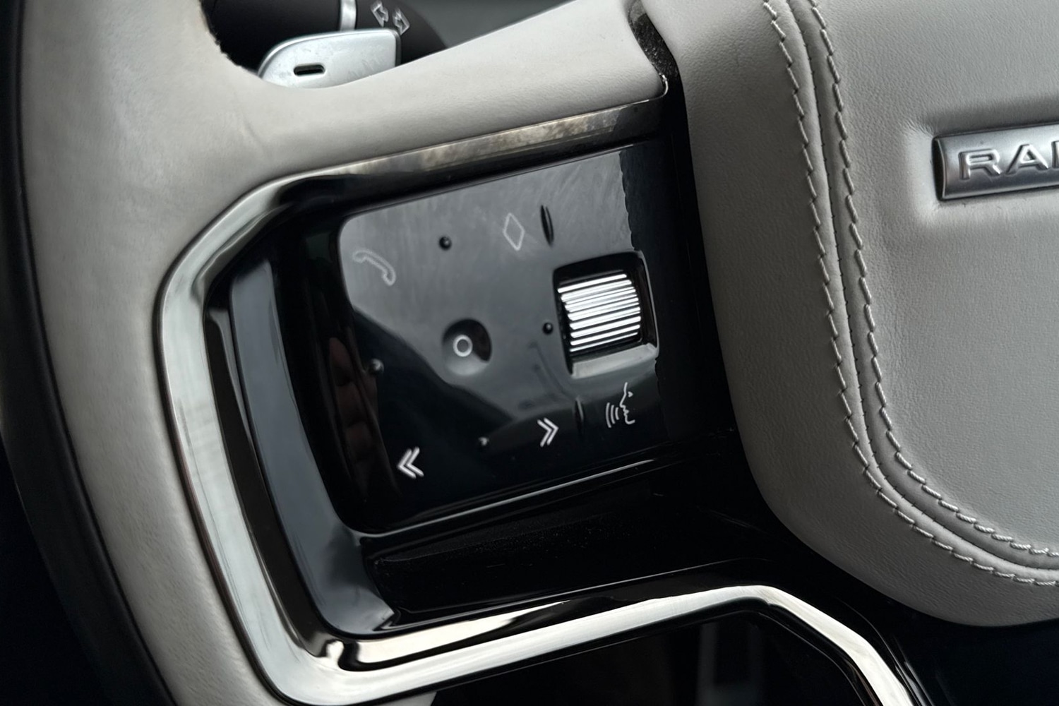 Used Land Rover Range Rover Sport 2023 for sale - 76985291: Photo 46