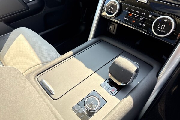 Used Land Rover Discovery 2025 for sale - 75536418: Photo 16