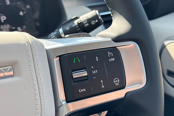 Used Land Rover Discovery 2025 for sale - 75536418: Photo 18
