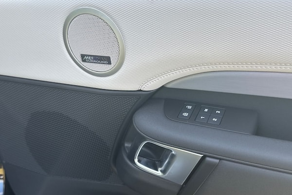 Used Land Rover Discovery 2025 for sale - 75536418: Photo 26