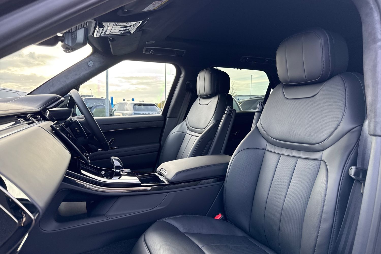 Used Land Rover Range Rover Sport 2025 for sale - 76330806: Photo 11