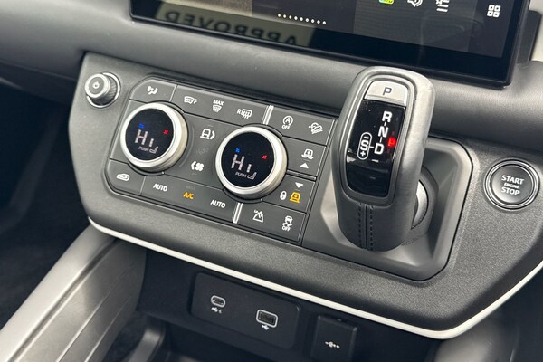 Used Land Rover Defender 110 2024 for sale - 76128550: Photo 14