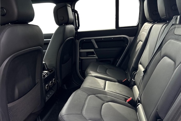Used Land Rover Defender 110 2024 for sale - 76128550: Photo 4