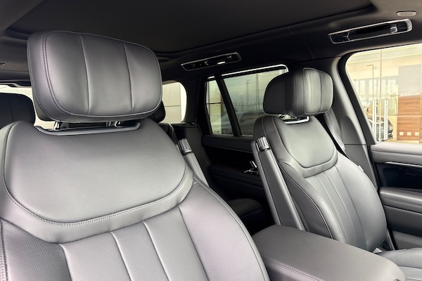 Used Land Rover Range Rover 2025 for sale - 76330815: Photo 10