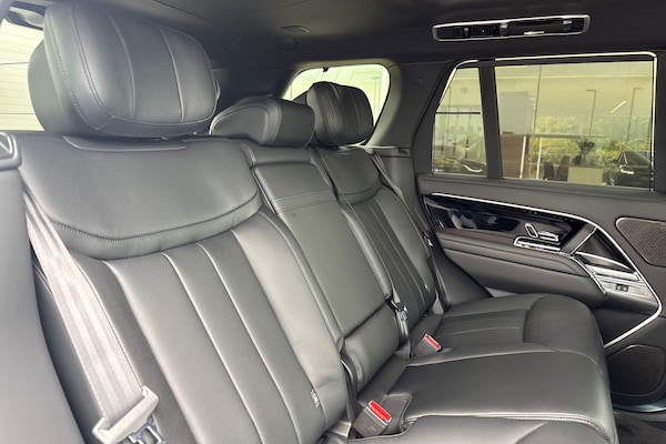 Used Land Rover Range Rover 2025 for sale - 76330815: Photo 12