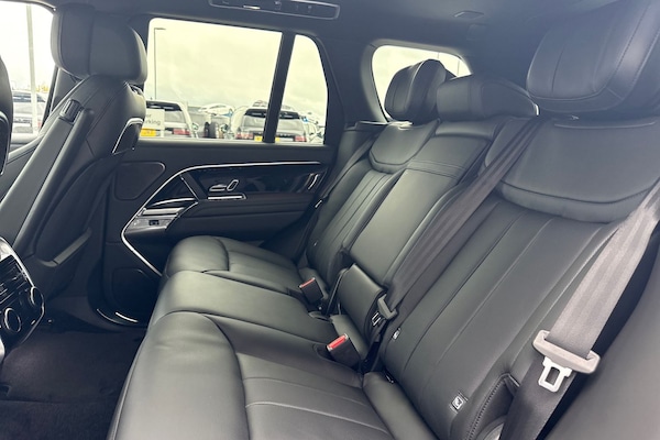 Used Land Rover Range Rover 2025 for sale - 76330815: Photo 13