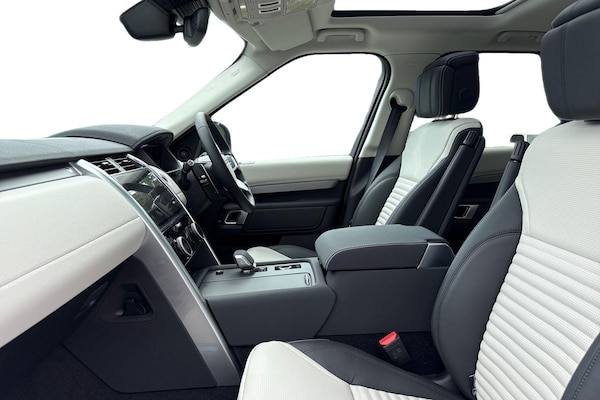 Used Land Rover Discovery 2025 for sale - 75787418: Photo 3