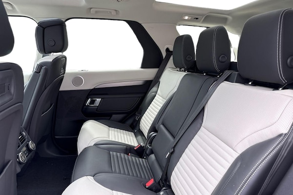 Used Land Rover Discovery 2025 for sale - 75787418: Photo 4