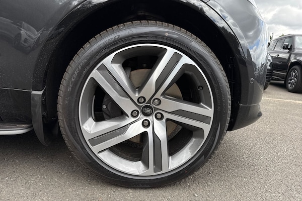 Used Land Rover Discovery 2025 for sale - 75787418: Photo 8
