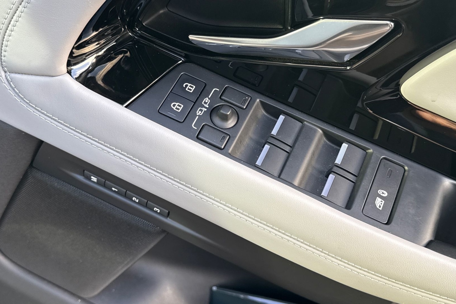 Used Land Rover Range Rover Evoque 2023 for sale - 76364597: Photo 26