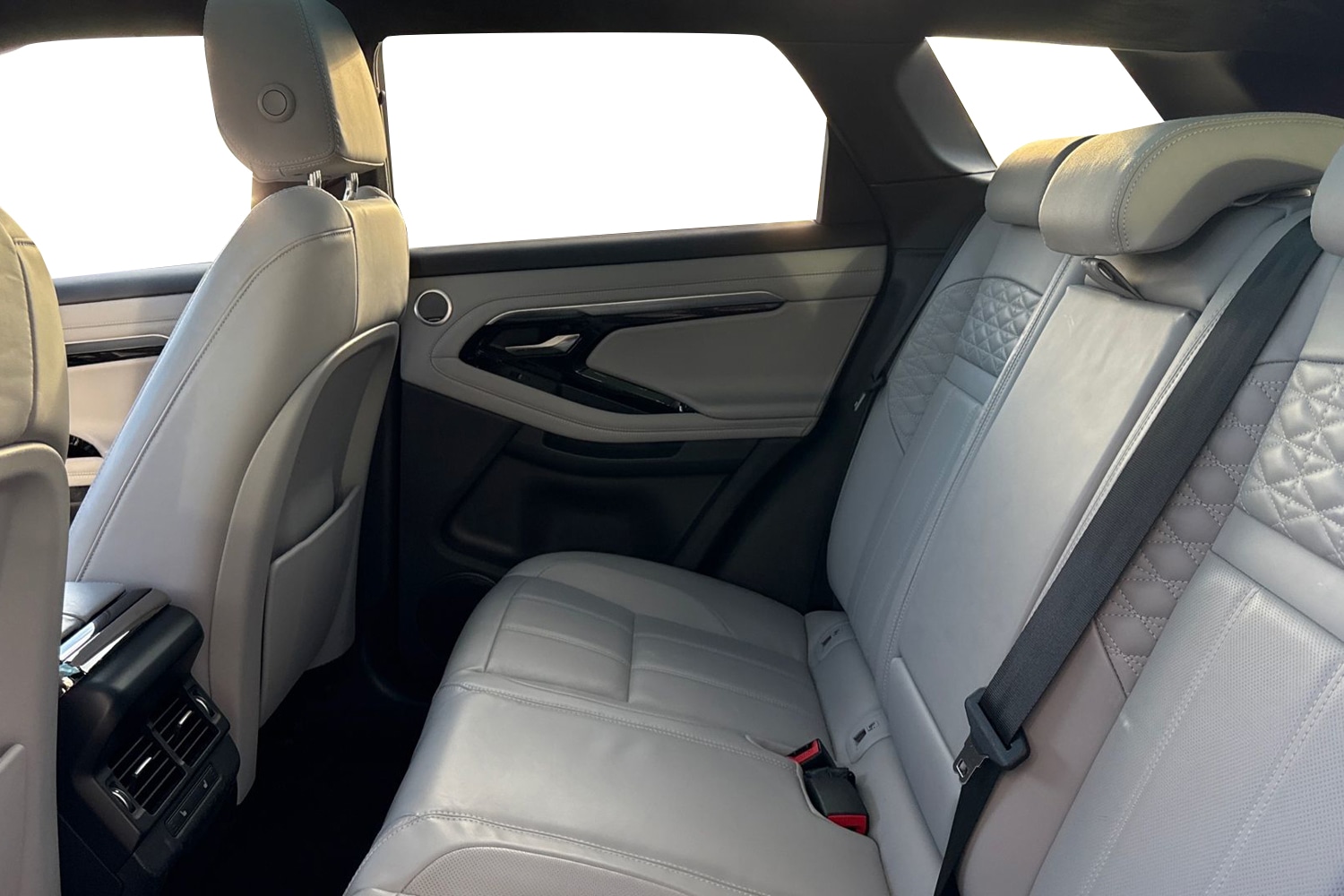 Used Land Rover Range Rover Evoque 2023 for sale - 76364597: Photo 4
